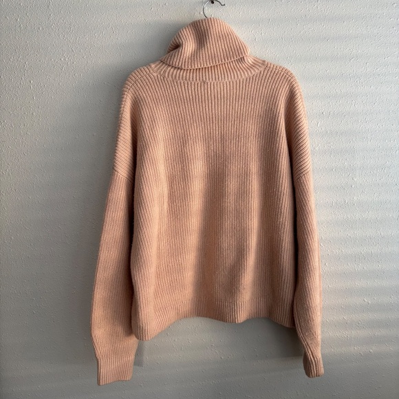 Tory Burch Pink Ribbed Cashmere/Wool Blend Turtleneck Sweater - Picture 6 of 7